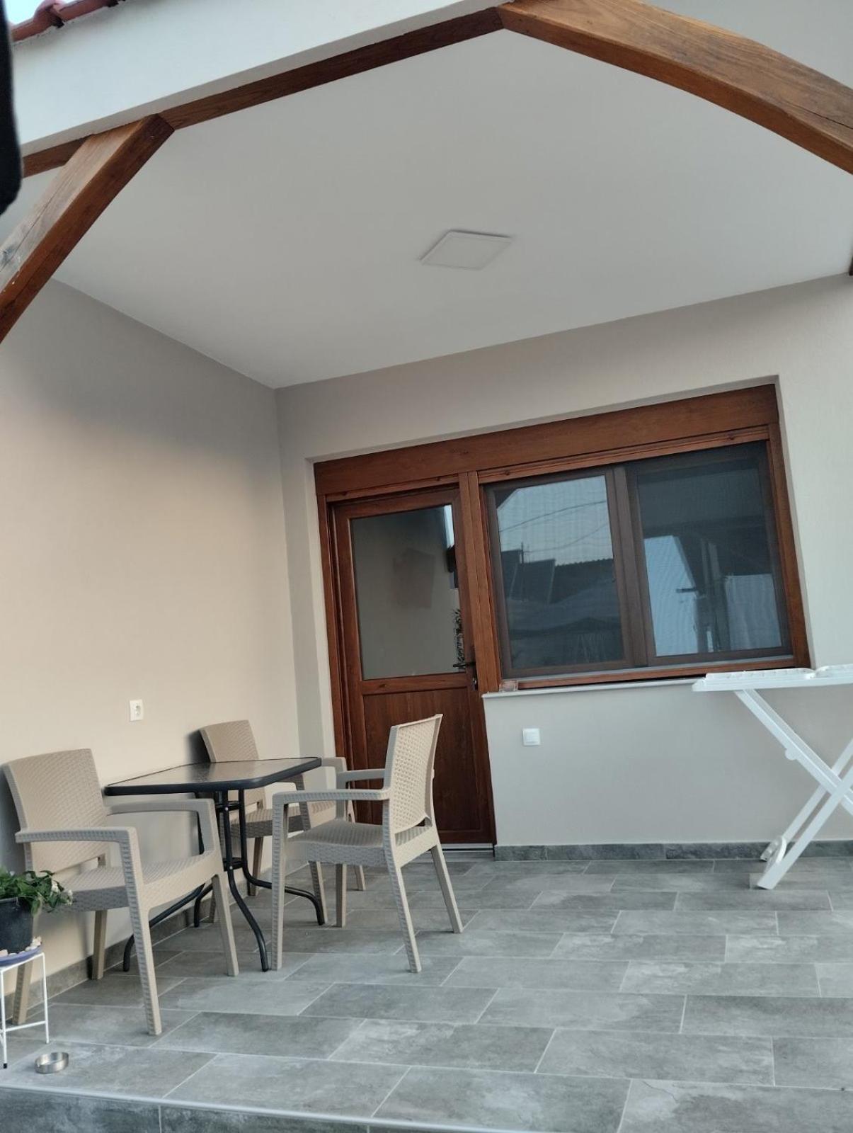 Daniela Apartments Nea Roda Exterior photo